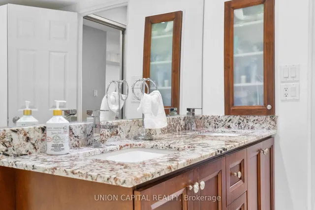 Additional image 29 of 85 Skymark Dr Unit 2405