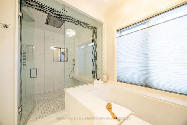 Additional image 28 of 14 Sulgrave Cres