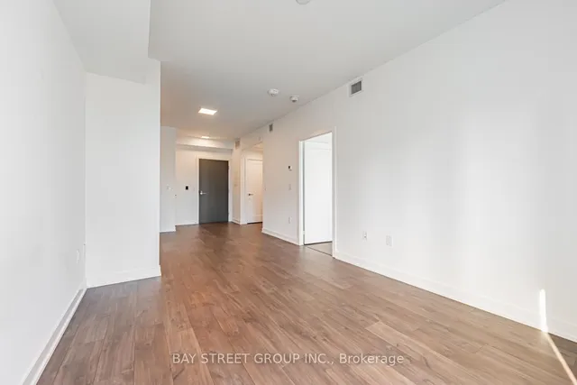 Additional image 16 of 50 Mccaul St Unit 1008