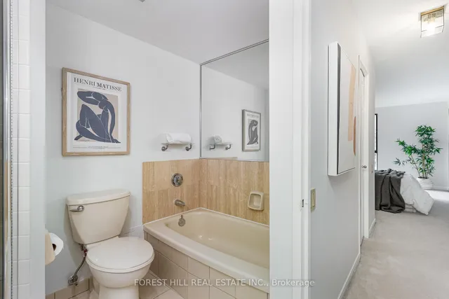 Additional image 31 of 3 Concorde Pl Unit 2004