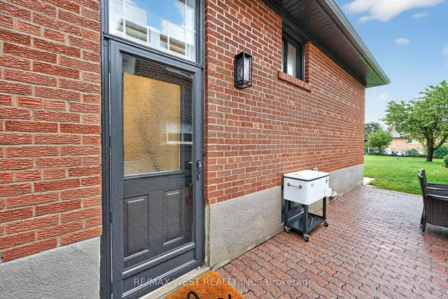 Additional image 32 of 43 St Georges Blvd