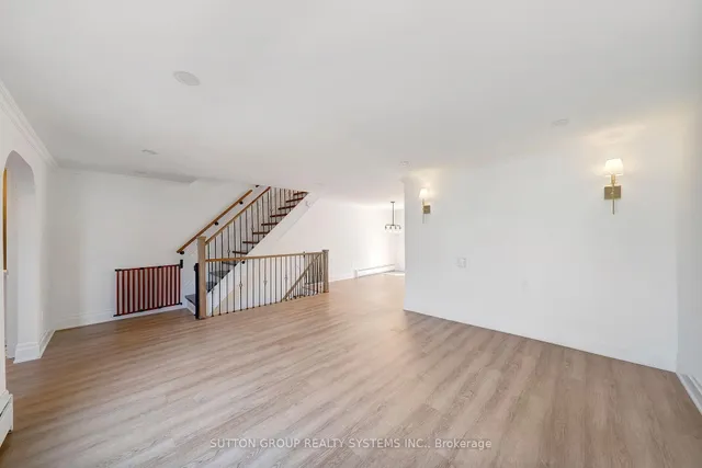 Additional image 8 of 15 Coach Liteway