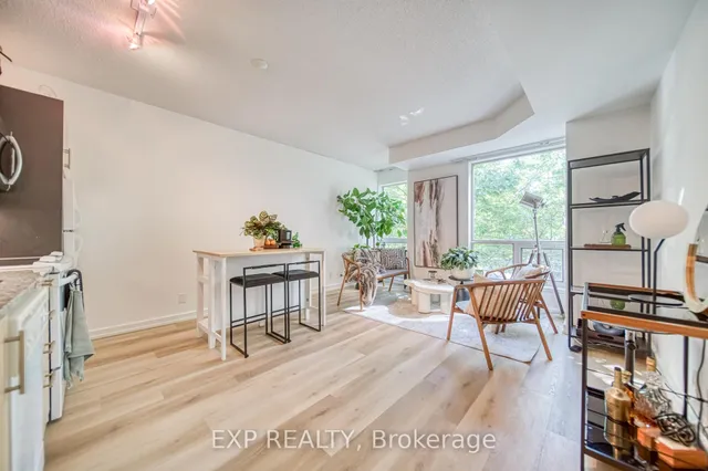 350 Wellington St Unit M10