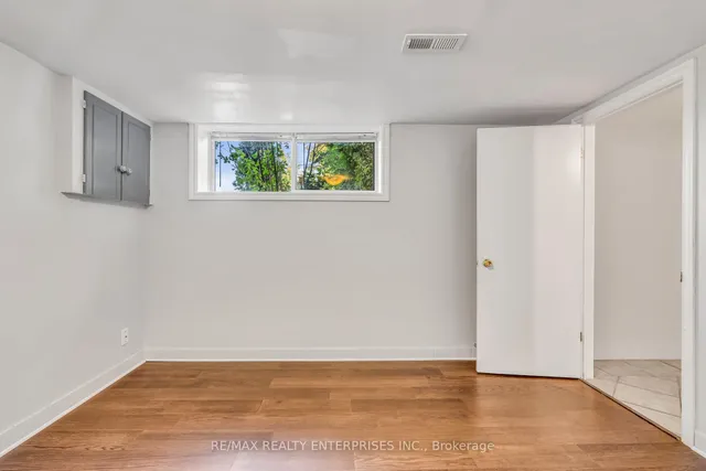 Additional image 40 of 79 Watney Cres