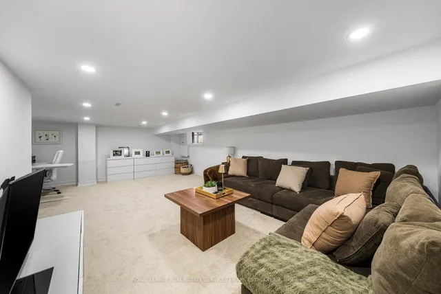 Additional image 30 of 72 Harcourt Ave