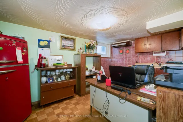 Additional image 33 of 41 Margueretta St