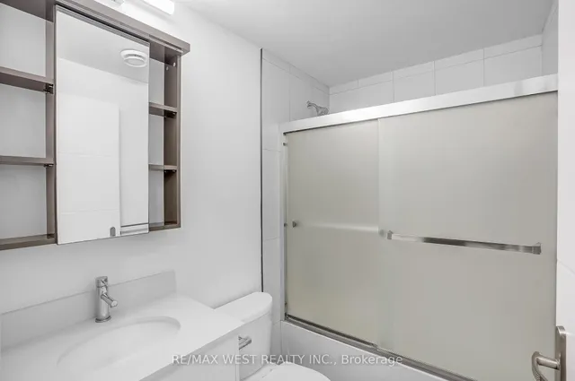 Additional image 7 of 60 Frederick St Unit 1409