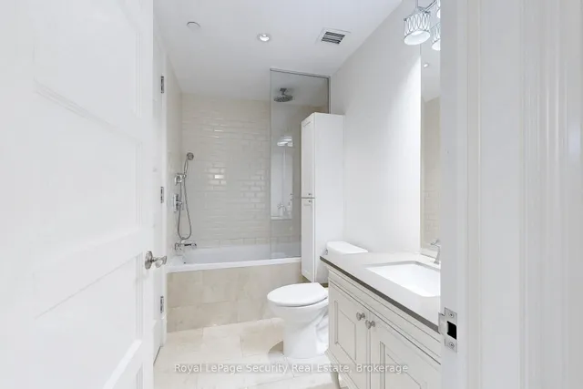 Additional image 23 of 22 Leader Lane Unit 323