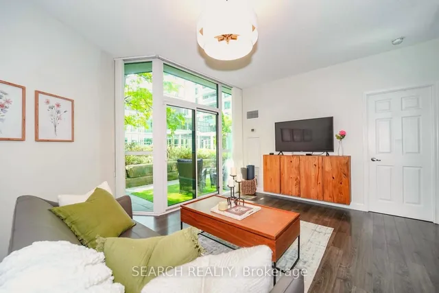 Additional image 31 of 19 Grand Trunk Cres Unit 201