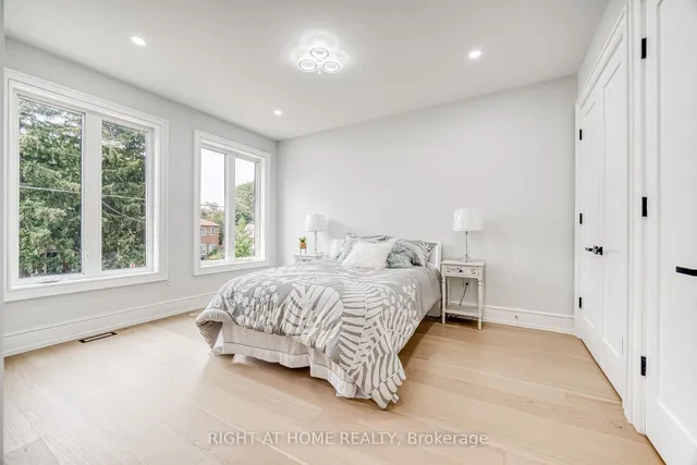 Additional image 31 of 203 Scarboro Cres