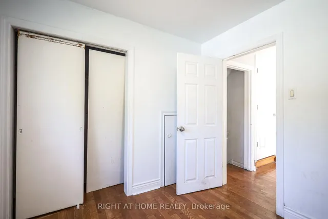 Additional image 20 of 3261 Lawrence Ave