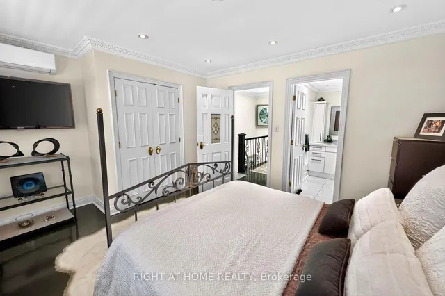 Additional image 38 of 242 Walmer Rd