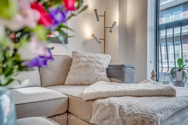 Additional image 14 of 4198 Dundas St Unit 205