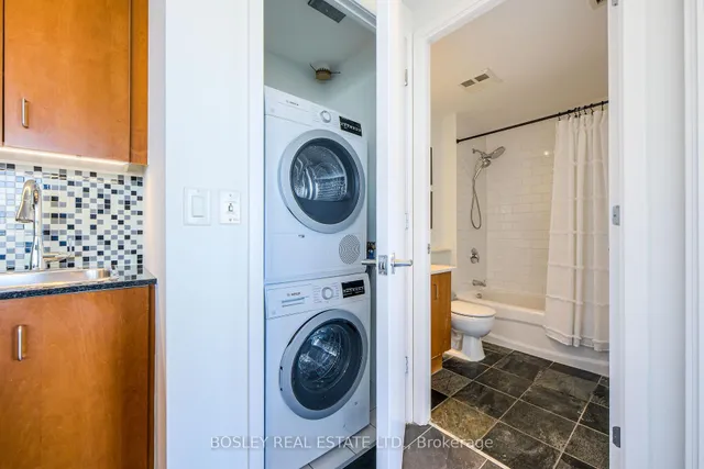 Additional image 16 of 281 Mutual St Unit 2507