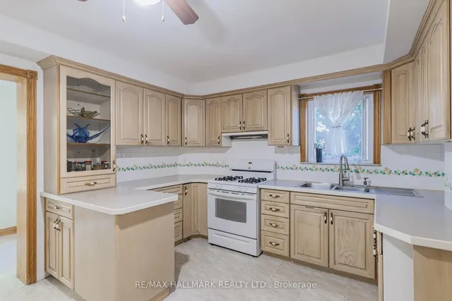 Additional image 15 of 38 Courton Dr