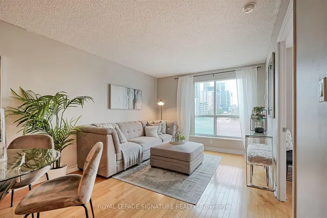 Additional image 4 of 410 Queens Quay Unit 505