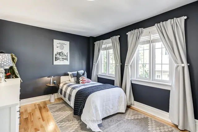 Additional image 26 of 13 Archgate Lane