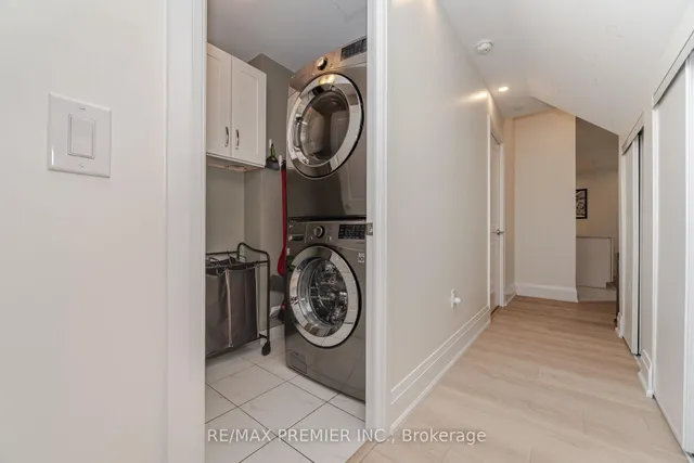 Additional image 25 of 2800 KEELE St Unit TH 107