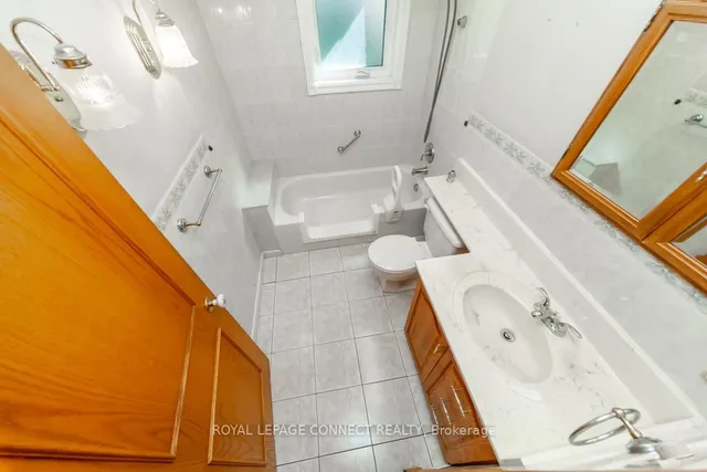 Additional image 25 of 30 East Dr