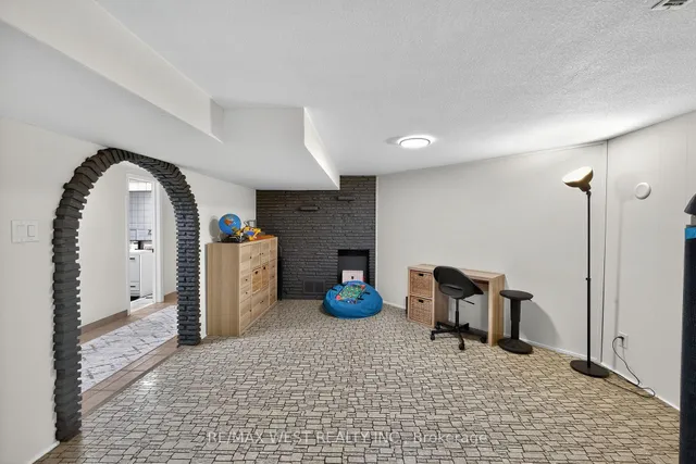 Additional image 37 of 43 St Georges Blvd