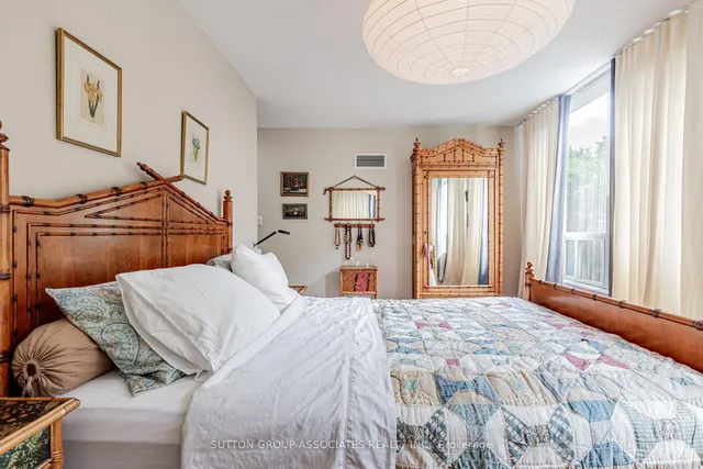 Additional image 11 of 253 Merton St Unit 303