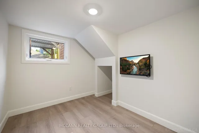 Additional image 33 of 217 Pearson Ave