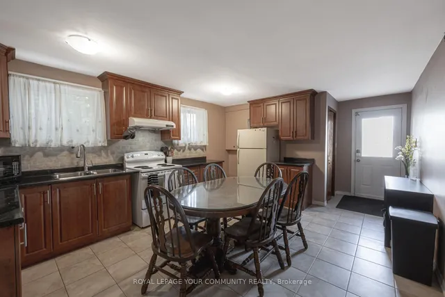 Additional image 38 of 18 Loomis Crt