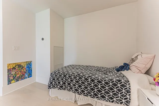 Additional image 35 of 29 Queens Quay Unit Th127
