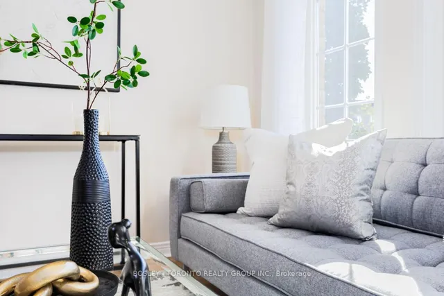 Additional image 11 of 93 Wilkes Cres