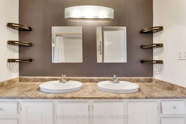 Additional image 36 of 280 Sherbourne St Unit 14