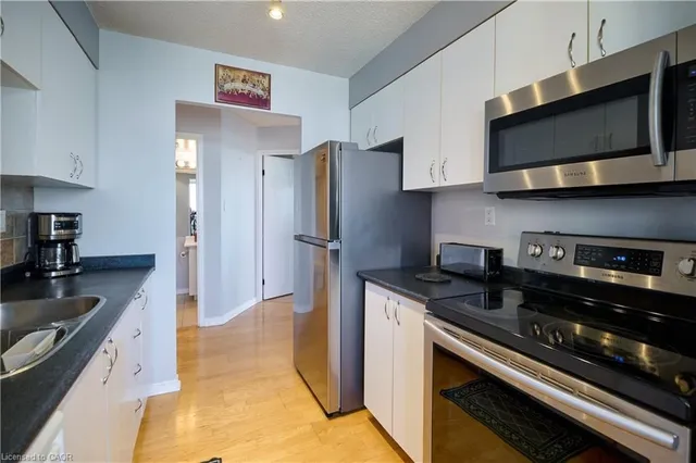 Additional image 17 of 3227 King St Unit 909