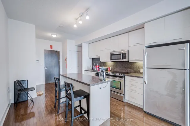 Additional image 11 of 26 Norton Ave Unit 609