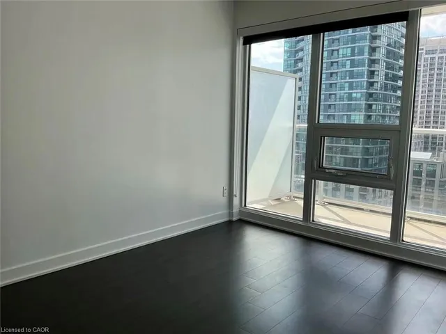 Additional image 12 of 17 Bathurst St Unit 1605