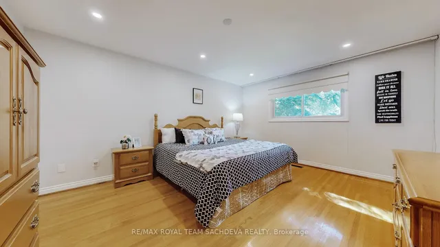 Additional image 32 of 34A Orchard Park Dr