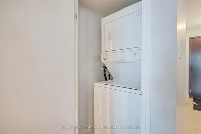Additional image 16 of 410 Queens Quay Unit 505