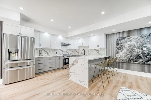 Additional image 39 of 203 Scarboro Cres