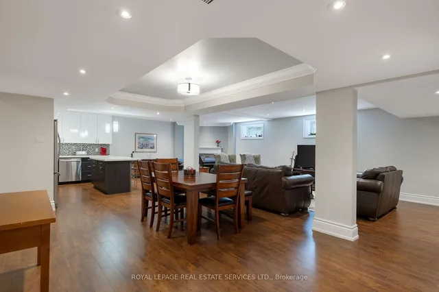 Additional image 33 of 15 Westroyal Rd