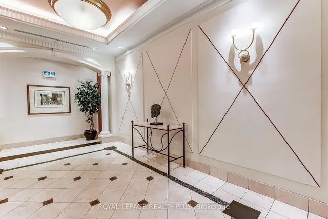 Additional image 4 of 980 Yonge St Unit 715