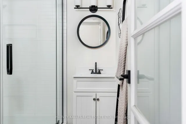 Additional image 16 of 34 Western Battery Rd Unit 413