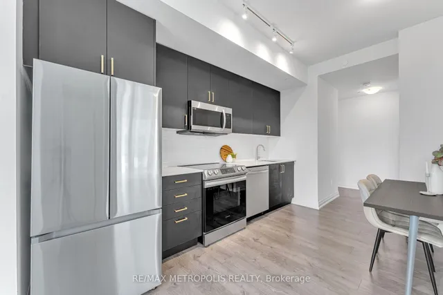 Additional image 16 of 10 Meadowglen Pl Unit 403