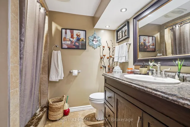 Additional image 32 of 165 Locksley Ave