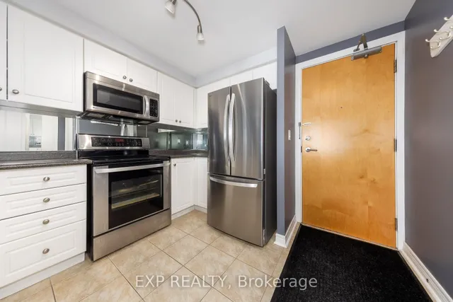 Additional image 4 of 212 Eglinton Ave Unit 1510