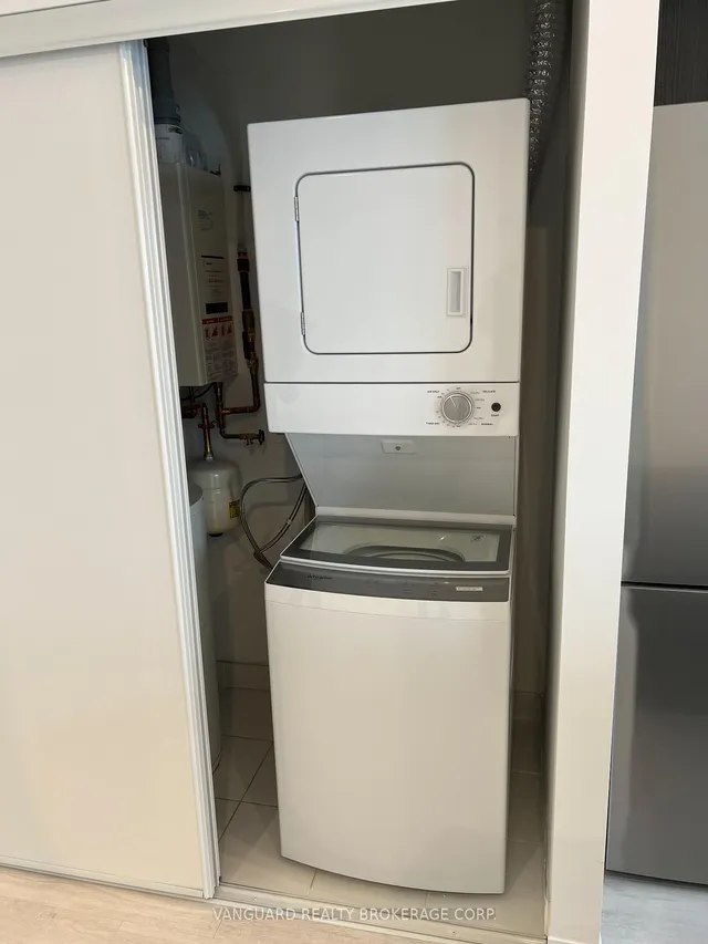 Additional image 16 of 408 Browns Line Unit 509