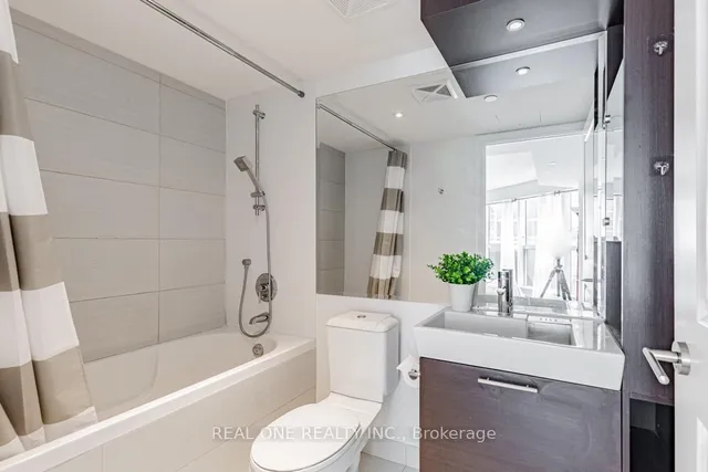 Additional image 18 of 386 Yonge St Unit 1408