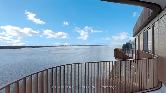 Additional image 41 of 155 Merchants' Wharf Unit 1311