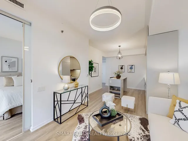 Additional image 11 of 101 Peter St Unit 801