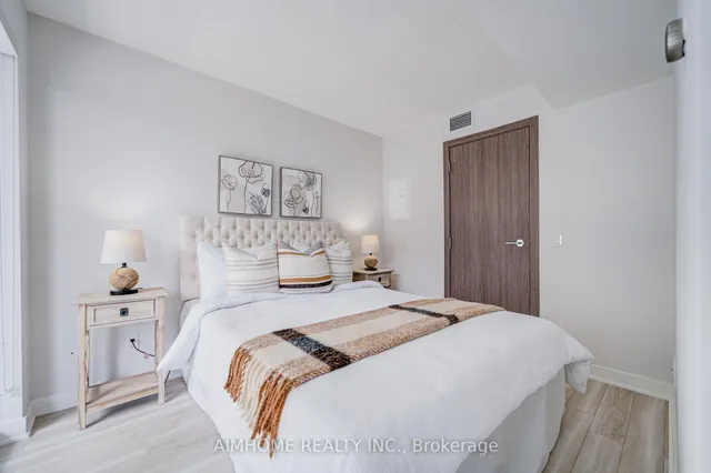 Additional image 25 of 19 Bathurst St Unit 1102