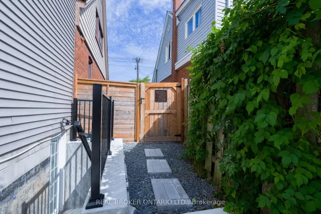 Additional image 25 of 54 Tower Dr