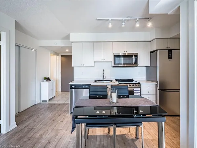 Additional image 15 of 10 Wilby Cres Cres Unit 802