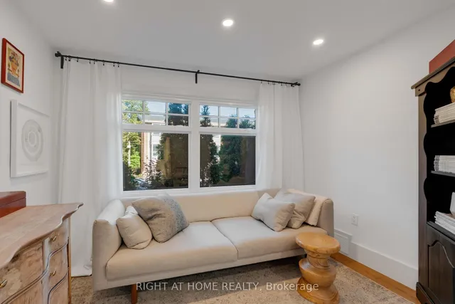 Additional image 7 of 1642 Dufferin St